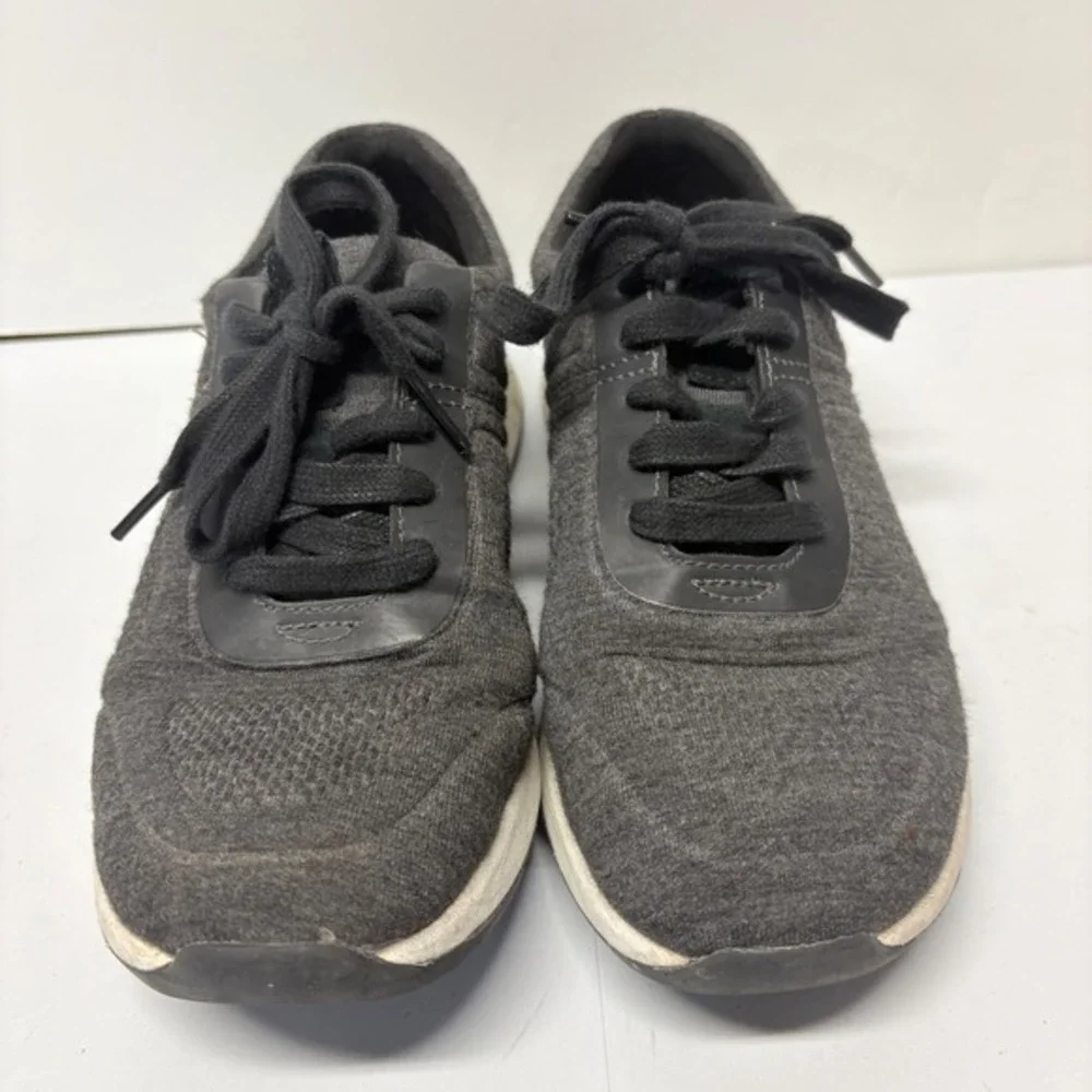UGG Sneakers Womens 5.5 Charcoal‎ Black Knit Suede Lace Up Low Top 1118230